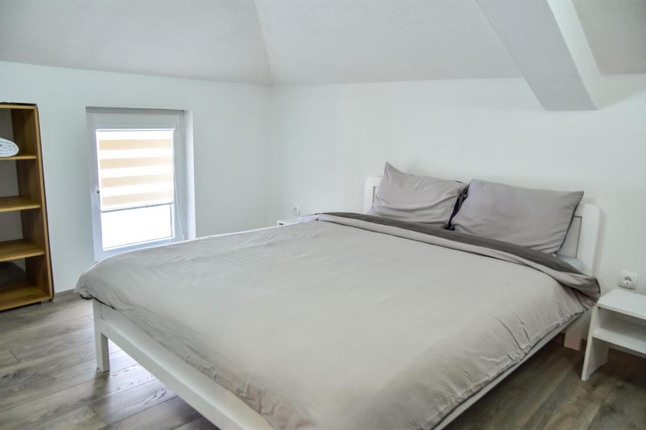 Kruševo Papi Apartments מראה חיצוני תמונה